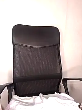 kira-stormm online show from 06.04.26