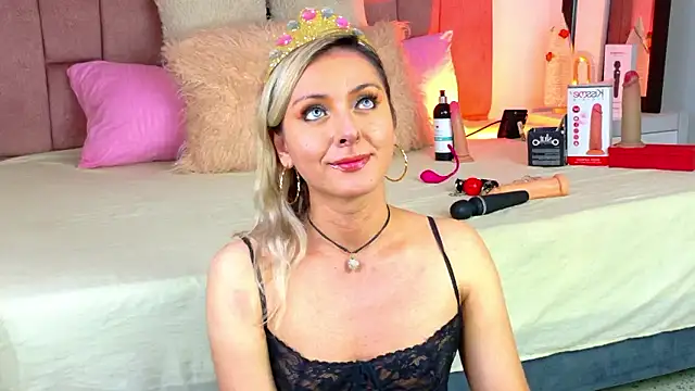 Lunitaa Diva online show from 01.11.26