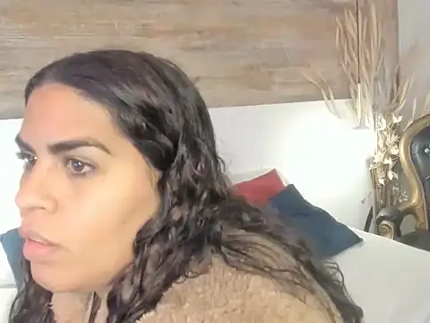 lathiffa online show from 12.20.25