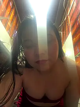 Snapshot of Sweet_Sasha_01 chatting on 12.16.25 Sweet Sasha 01 online show from 12.16.25