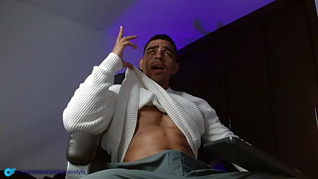 Snapshot of Kent_Rodriguez chatting on 12.13.25 Kent Rodriguez online show from 12.13.25