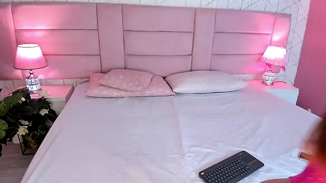 VictoriaLasse online show from 04.15.26