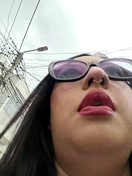 Snapshot of Venus_22 chatting on 11.28.25 Venus 22 online show from 11.28.25