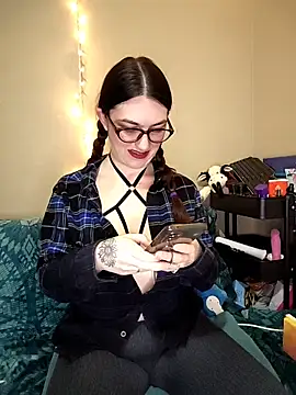 LaylaLucis online show from 02.05.26