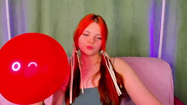 Snapshot of KellyFiery chatting on 05.23.26 KellyFiery online show from 05.23.26