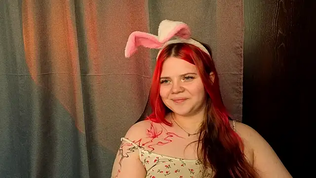 Snapshot of KellyFiery chatting on 06.17.26 KellyFiery online show from 06.17.26