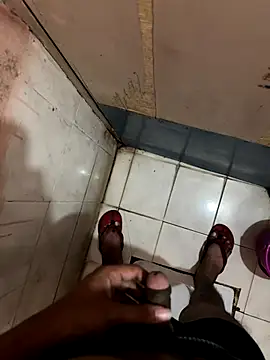 Snapshot of hardboydick2000 chatting on 11.24.25 hardboydick2000 online show from 11.24.25