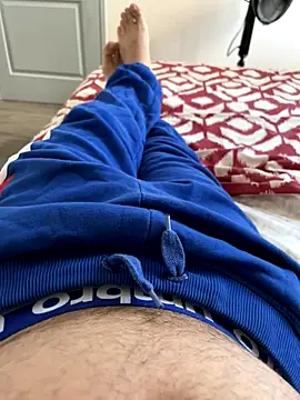 Snapshot of Lothentik chatting on 11.21.25 Lothentik online show from 11.21.25