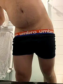 Snapshot of Lothentik chatting on 11.28.25 Lothentik online show from 11.28.25