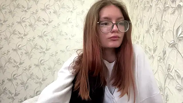 TishGiardino online show from 12.04.25