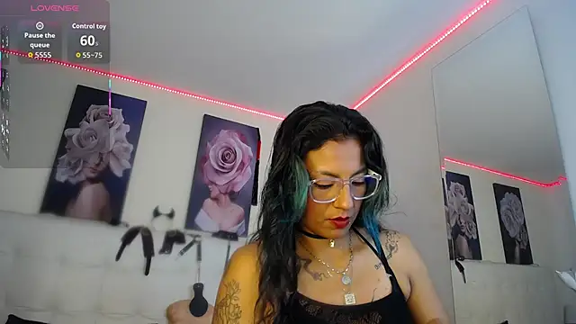 SamathaMay online show from 03.18.26