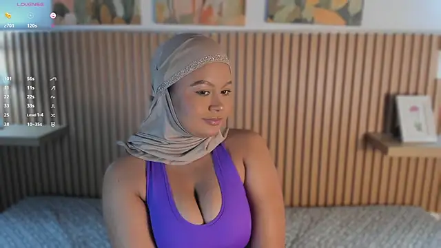 Snapshot of jasmyne_anbar chatting on 12.02.25 jasmyne anbar online show from 12.02.25