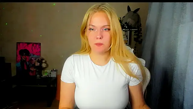 Snapshot of Alice_SweetPeach chatting on 11.25.25 Alice SweetPeach online show from 11.25.25