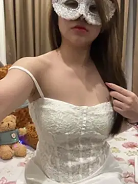 Queen-of-Love online show from 03.10.26