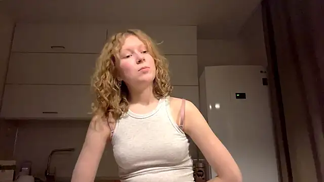 Snapshot of ElfriedaZwack chatting on 12.03.25 ElfriedaZwack online show from 12.03.25