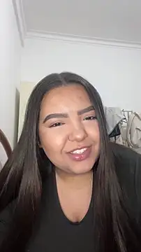 Snapshot of princezzc chatting on 12.13.25 princezzc online show from 12.13.25