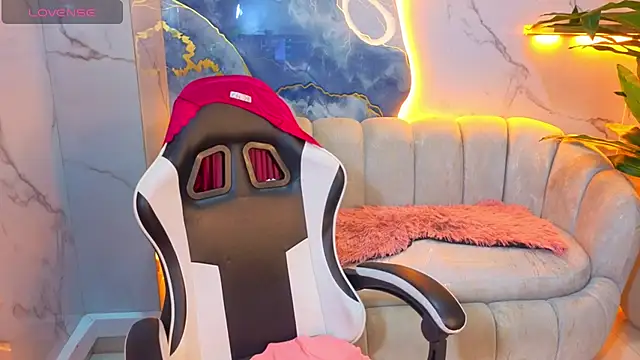 Anny Star Tx online show from 04.18.26