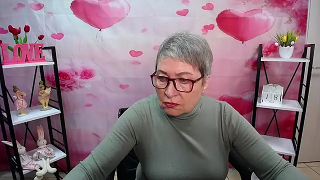 OlgaLuck online show from 05.18.26