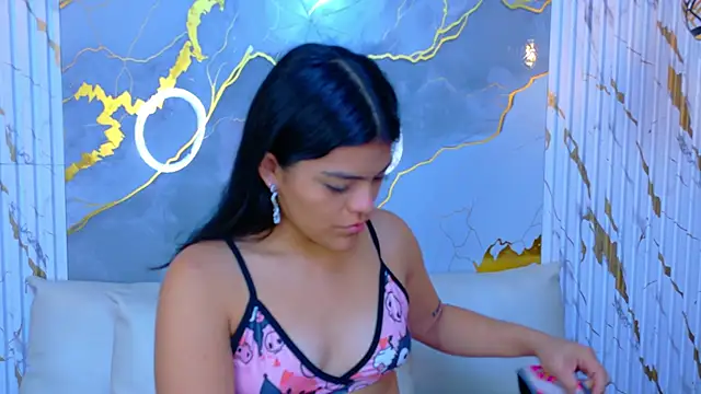 NIKIBUNNY online show from 12.18.25