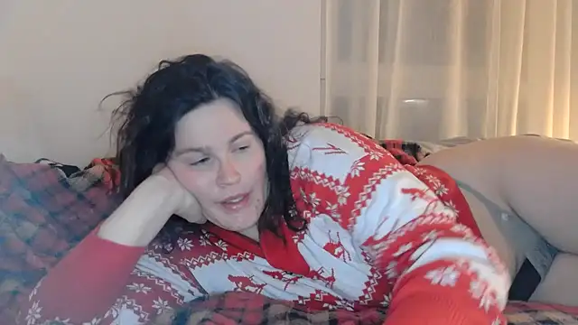 Snapshot of ada_in_europe chatting on 12.16.25 ada in europe online show from 12.16.25