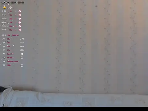 Snapshot of LustfulSarah chatting on 01.11.25 LustfulSarah online show from 01.11.25