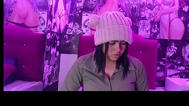 mia violet8 online show from 11.30.25