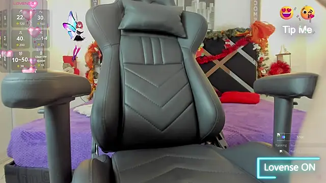 mask red girl online show from 12.04.25