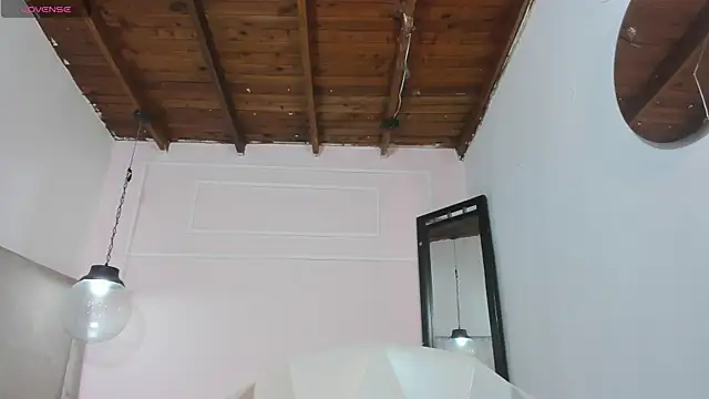 Izelevans online show from 04.27.26