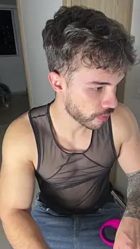 Snapshot of Valenthino_Salvatore chatting on 11.30.25 Valenthino Salvatore online show from 11.30.25