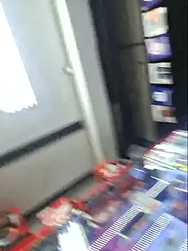 Eveeelyn25 online show from 12.21.25