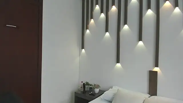 lindaa natashaa  online show from 03.04.26