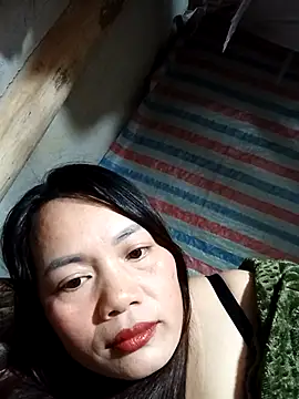 Snapshot of nezo-7 chatting on 11.27.25 nezo-7 online show from 11.27.25