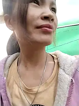 Snapshot of nangmo chatting on 11.23.25 nangmo online show from 11.23.25