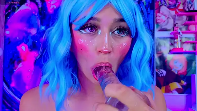 Snapshot of kitty_niki chatting on 12.13.25 kitty niki online show from 12.13.25