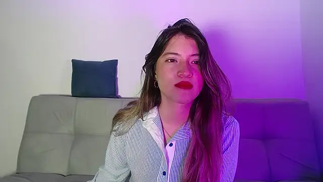 hanna  jones7 online show from 02.04.26