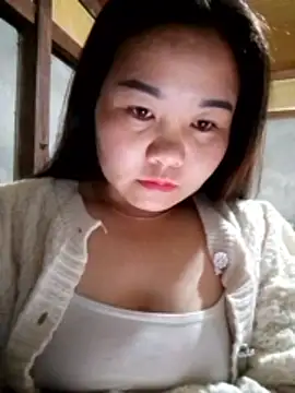 Snapshot of One-two22 chatting on 11.27.25 One-two22 online show from 11.27.25