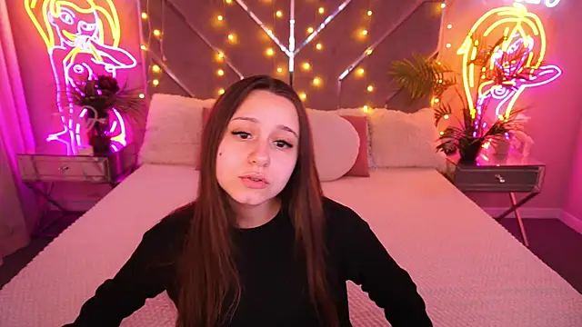 TinyNatalie online show from 03.18.26