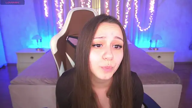 TinyNatalie online show from 03.30.26