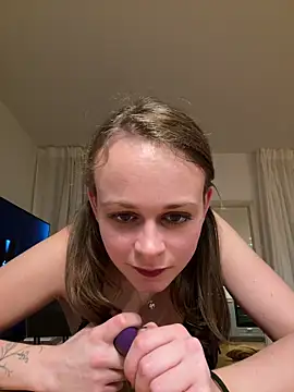 Snapshot of norafack33 chatting on 11.24.25 norafack33 online show from 11.24.25