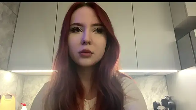 Snapshot of DaphineMckoy chatting on 12.04.25 DaphineMckoy online show from 12.04.25