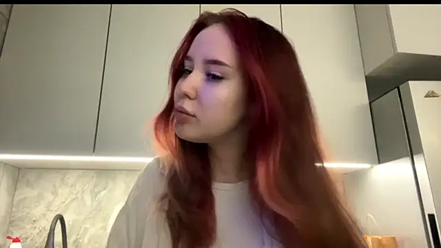 Snapshot of DaphineMckoy chatting on 12.05.25 DaphineMckoy online show from 12.05.25