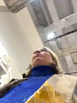 Snapshot of KateBurlesk chatting on 11.23.25 KateBurlesk online show from 11.23.25