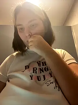 Snapshot of KateBurlesk chatting on 12.14.25 KateBurlesk online show from 12.14.25