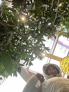 KateBurlesk online show from 01.16.26