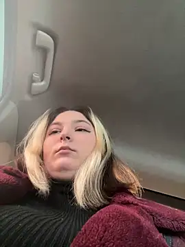 KateBurlesk online show from 02.22.26