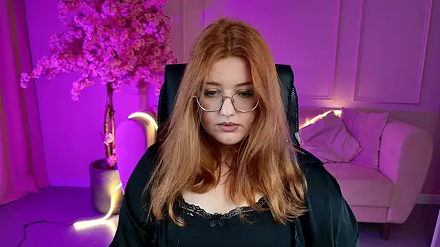 StaceyJensen online show from 11.24.25