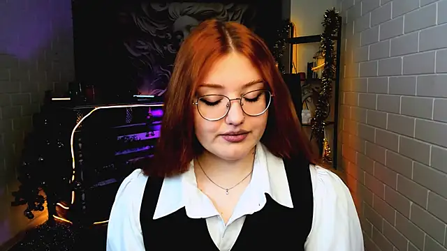 StaceyJensen online show from 01.09.26