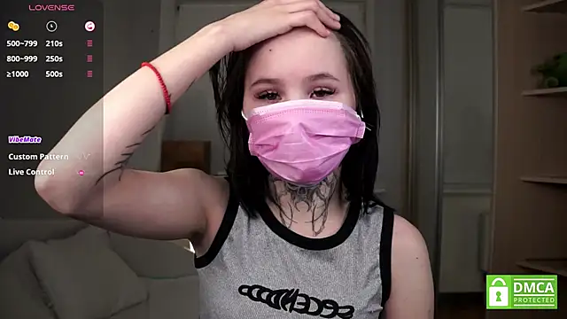 Snapshot of CaroleMyers chatting on 12.03.25 CaroleMyers online show from 12.03.25