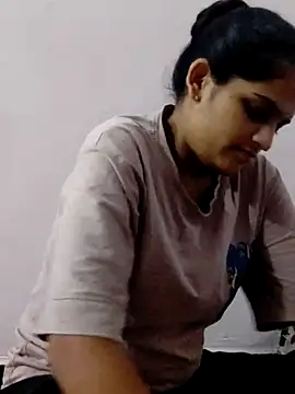 Snapshot of Hot_hania chatting on 11.27.25 Hot hania online show from 11.27.25