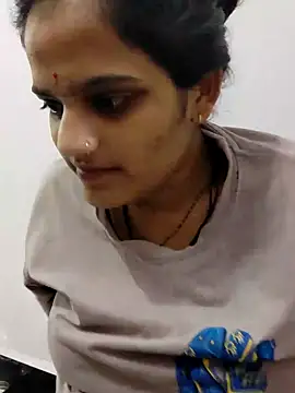 Snapshot of Hot_hania chatting on 12.16.25 Hot hania online show from 12.16.25